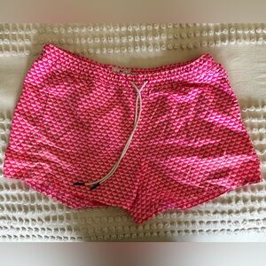 Vineyard Vines Women’s Performance shorts.